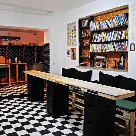 Balkanarama Hostel Мостар Экстерьер фото